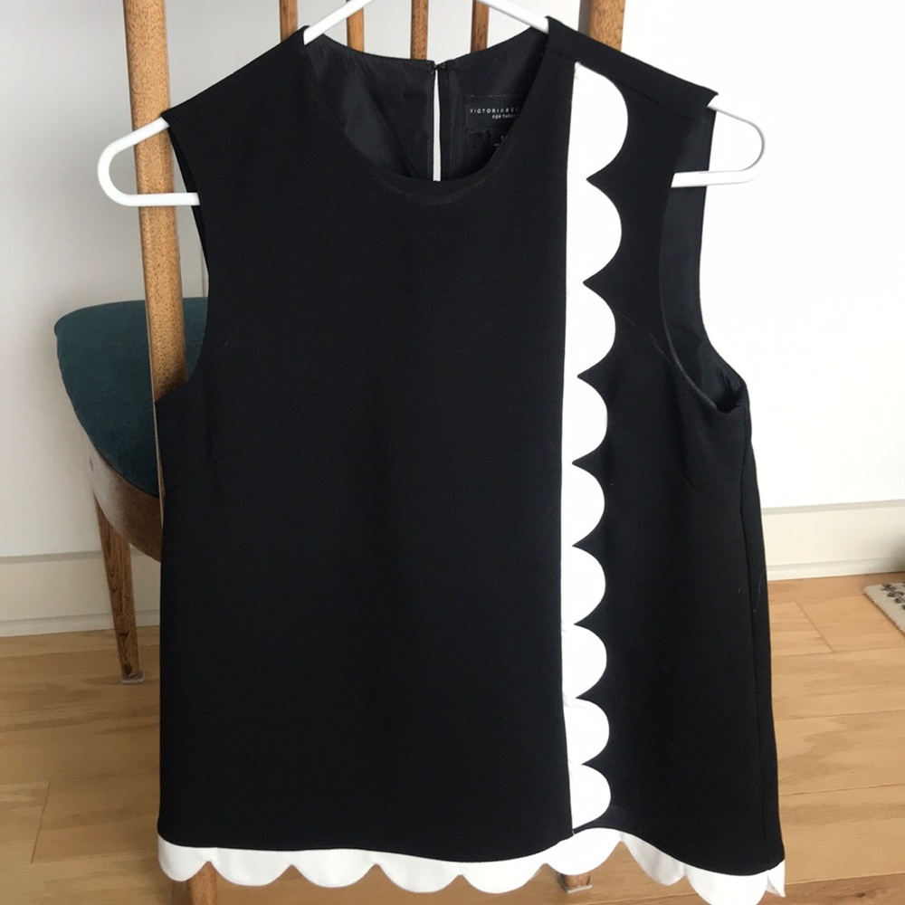 Scallop blouse